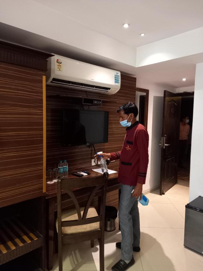 The Grand Radiant Hotel Lucknow Exterior photo