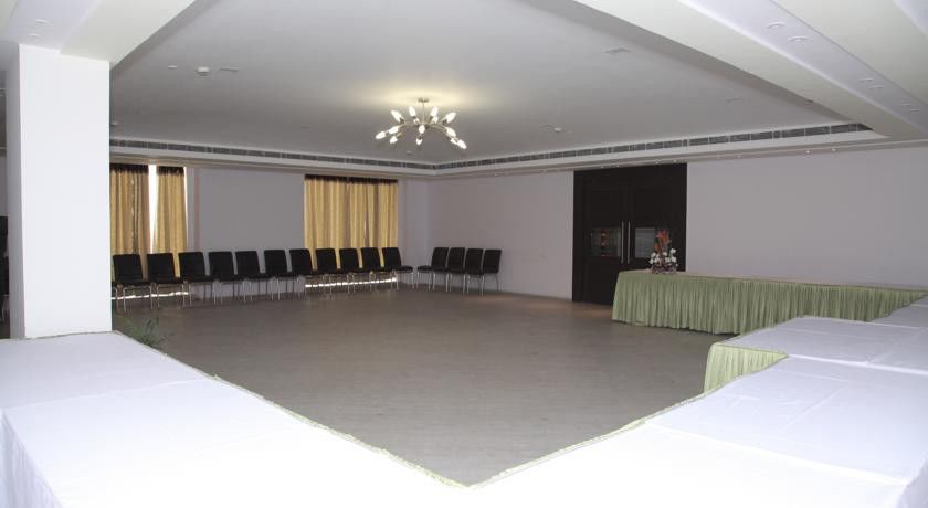 The Grand Radiant Hotel Lucknow Exterior photo